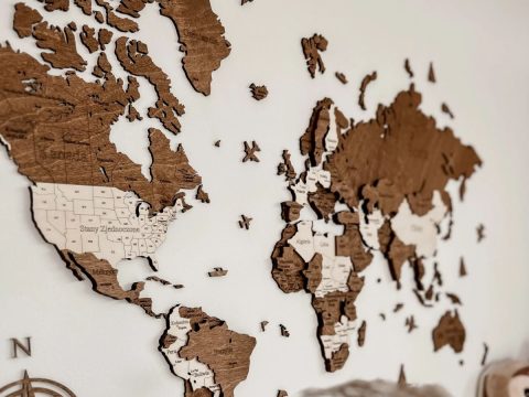 mapa świata na ścianę