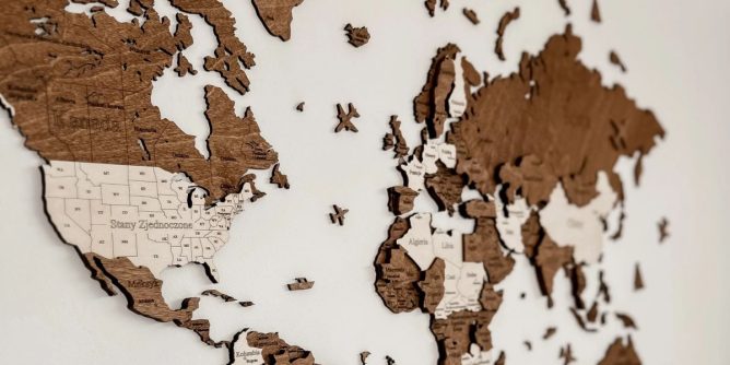 mapa świata na ścianę